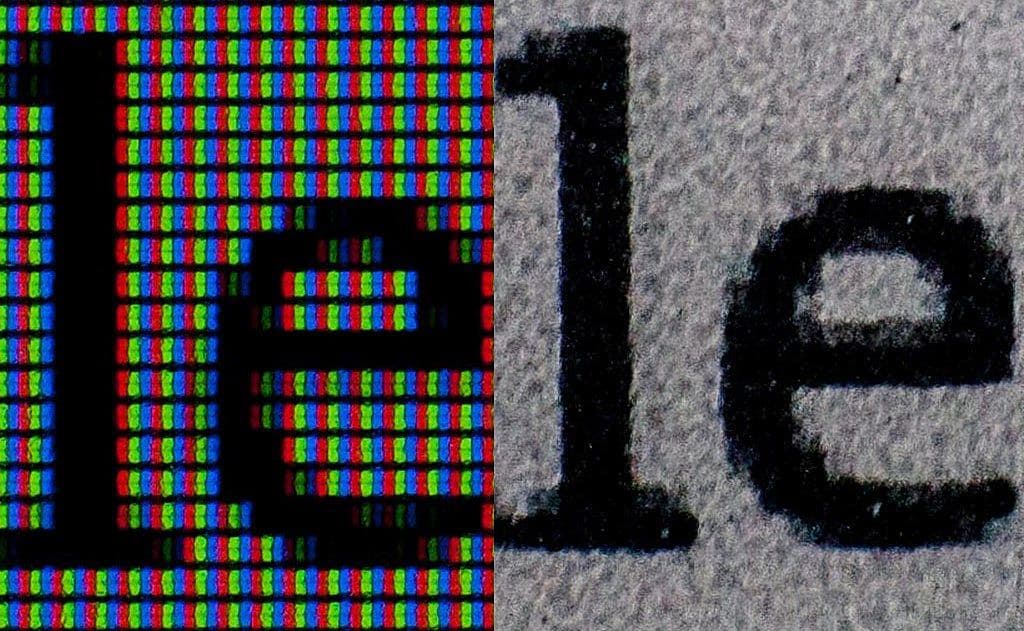 E-ink vs. LCD screens. Image from Flickr.